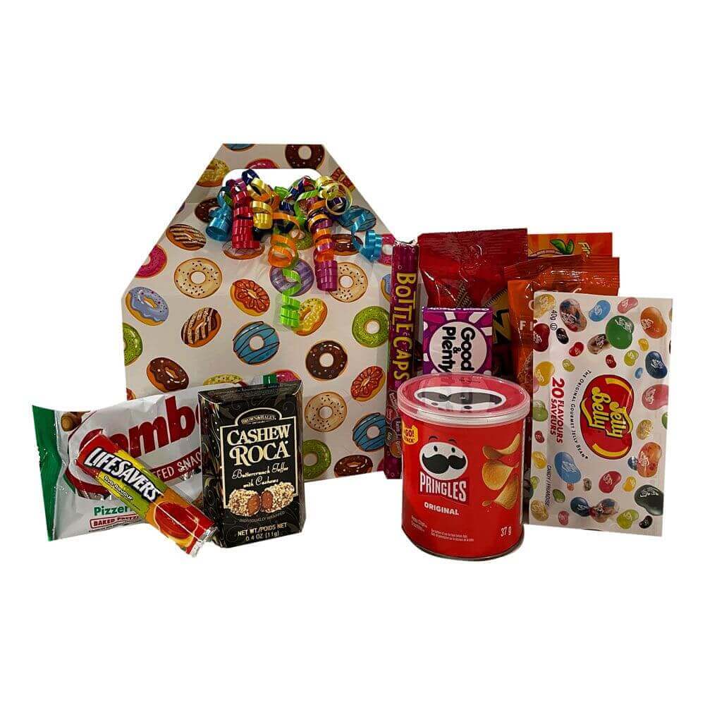 Treats to go - An adorable gift box to grab a little snack on the go!